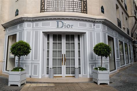 dior cafe france